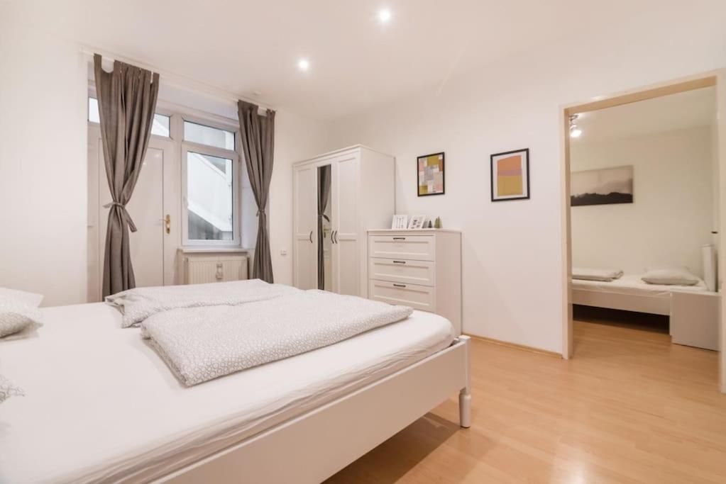 Spacious Central Apartment Wien Exterior foto